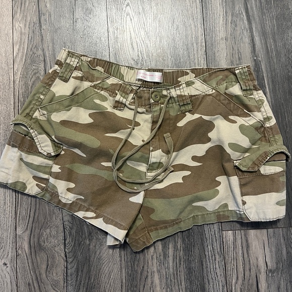 No Boundaries Pants - 💛🦢5 FOR $10!!! 🦢💛 Camo Cargo Utility Shorts